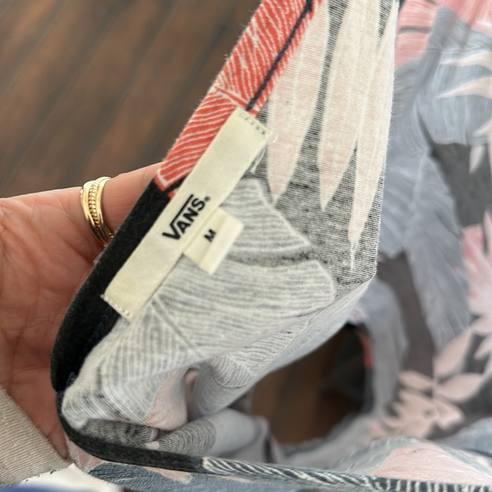 VANS Tank - Picture 2 of 2